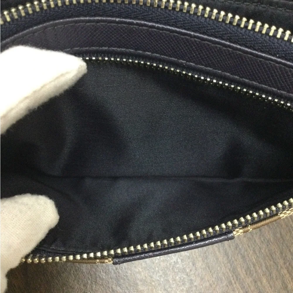 GUC COACH Signature Canvas Wristlet in Brown